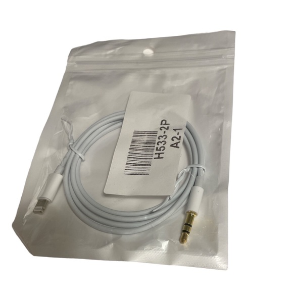 (1) Aux Cord/Cable iPhone, Lightning to 3.5mm for car/stereo/headphones iOS 3.3’ - Picture 8 of 9